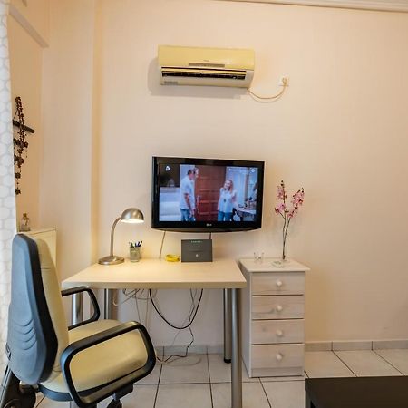 Appartamento Flat In Excellent Location With Private Parking Atene Esterno foto