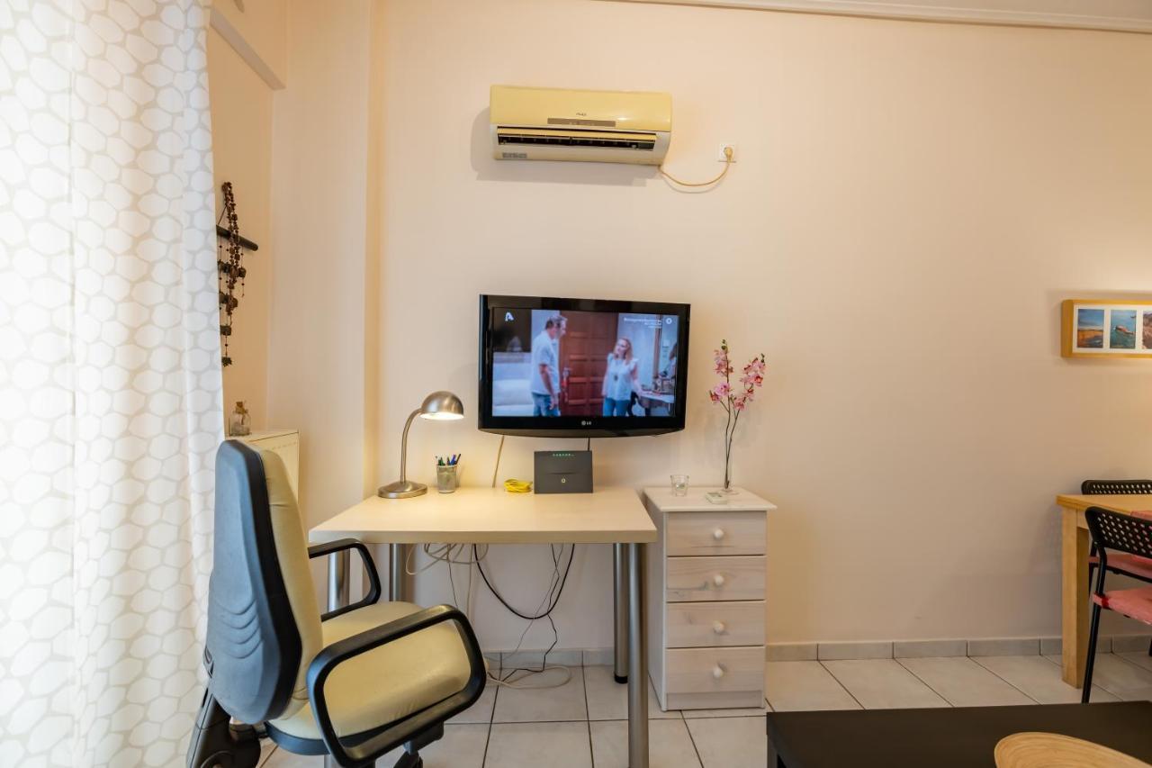 Appartamento Flat In Excellent Location With Private Parking Atene Esterno foto