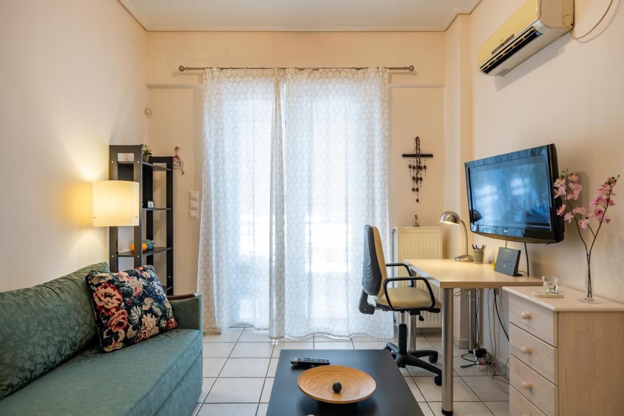 Appartamento Flat In Excellent Location With Private Parking Atene Esterno foto